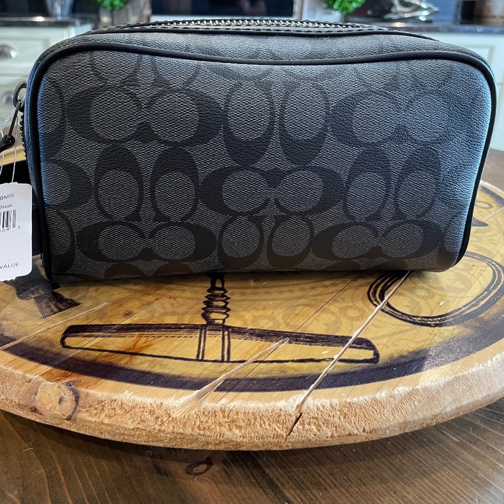 Coach Monogram leather Items - Picture 5 of 16